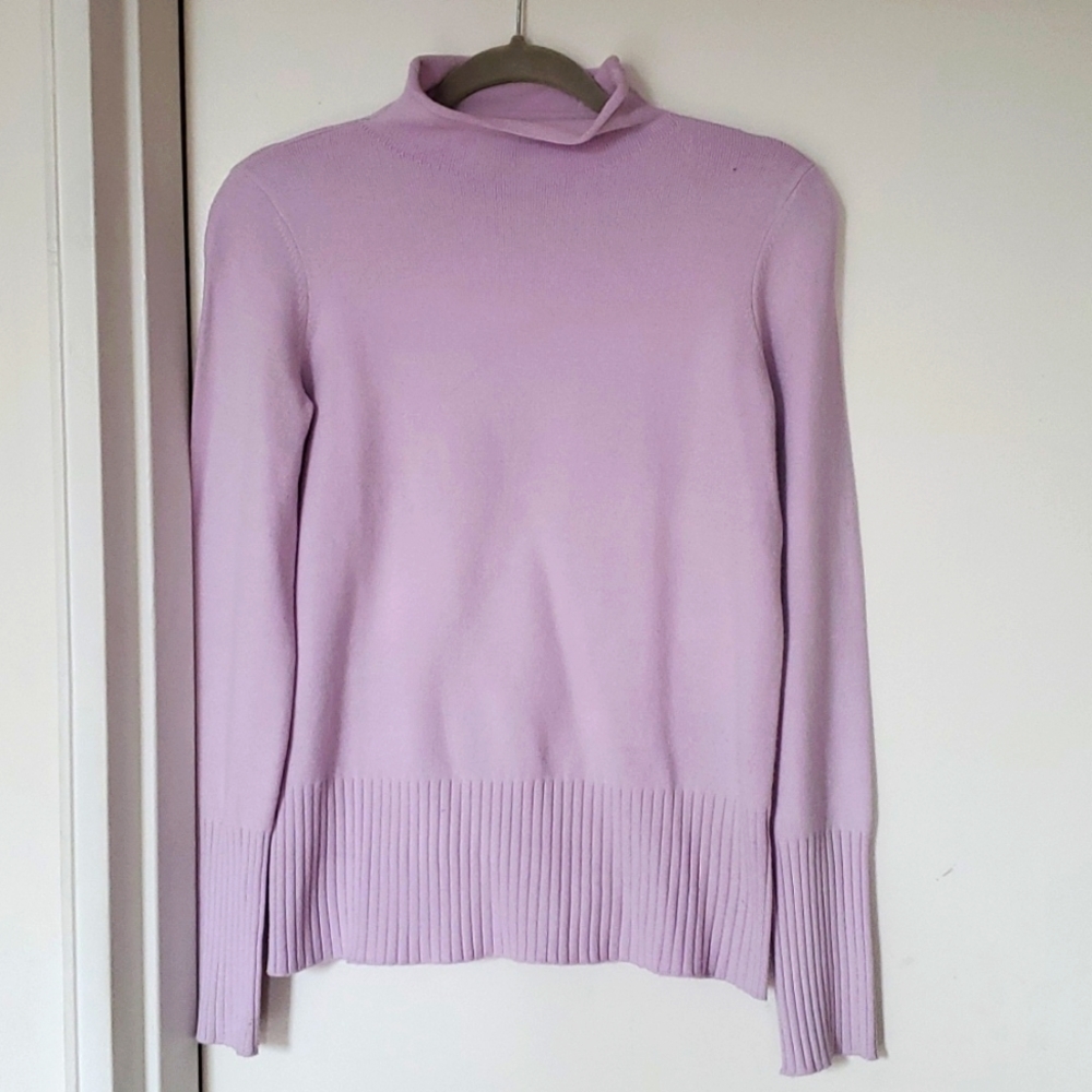 Light Lilac turtleneck